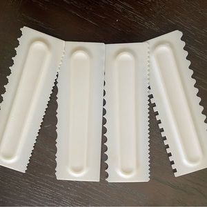 Cake slide smoother in different models